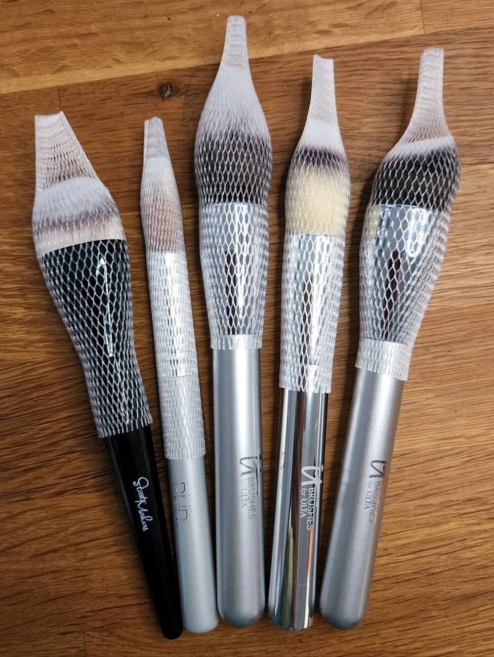 START MAKERS ✨ Contoured Foundation Brush